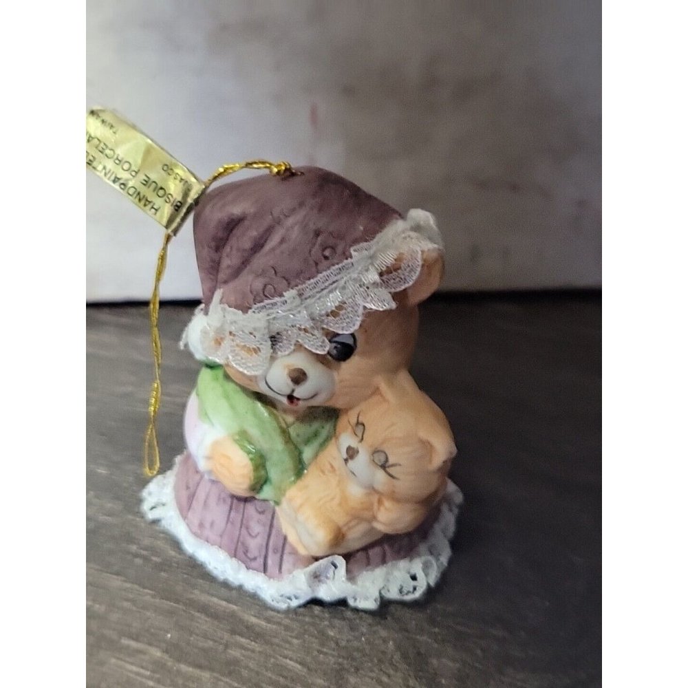 Jasco Caring Critters Chimer Ornament Bisque Porcelain Cat Mom Kitten Taiwan Vtg